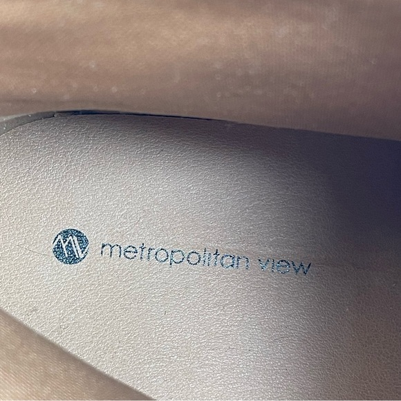 Metropolitan View Bootie With Chain - Picture 8 of 8